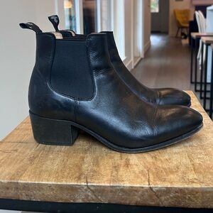John Fluevog Chelsea boots